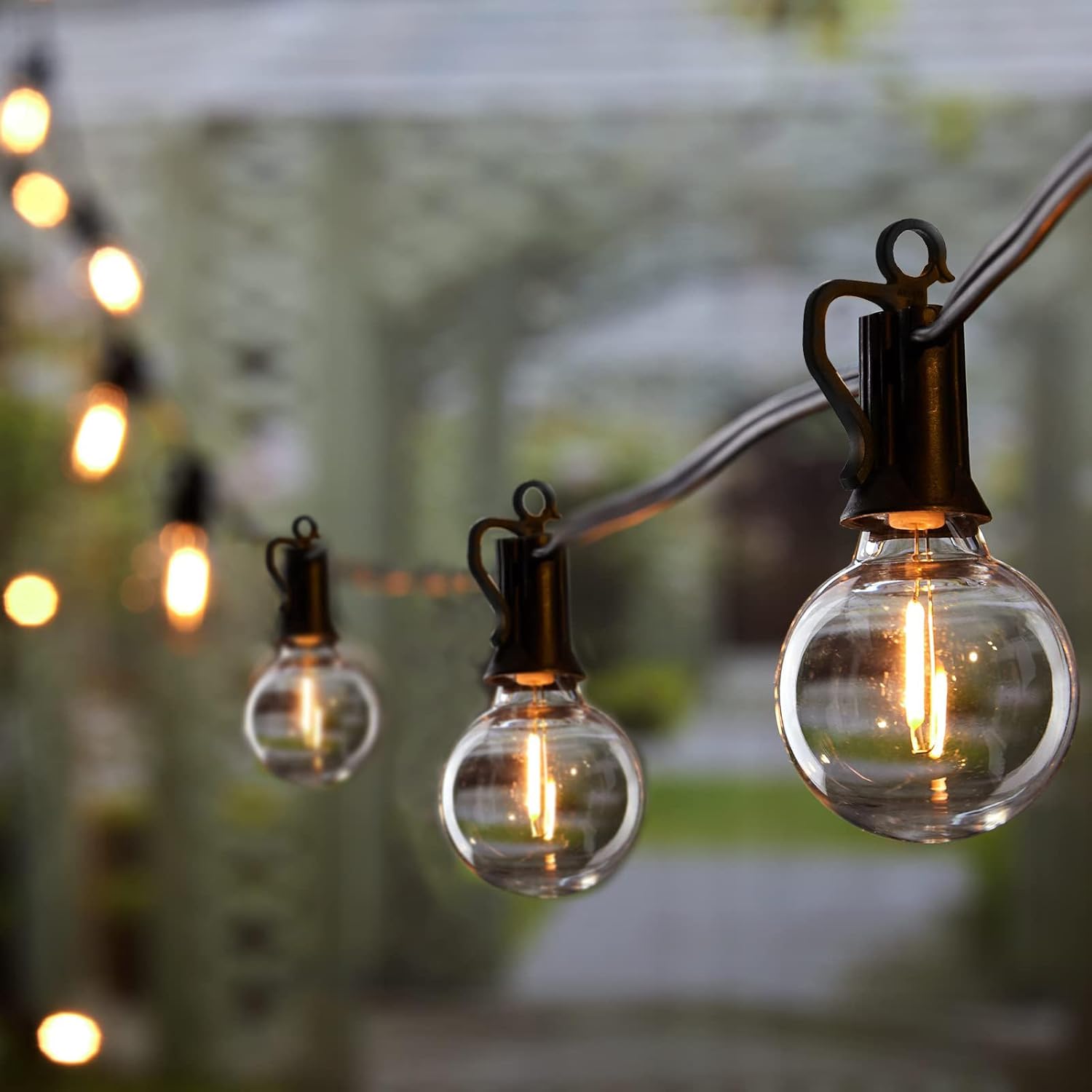 Brightown Outdoor String Lights - Connectable Dimmable LED Patio String Lights with G40 Globe Plastic Bulbs