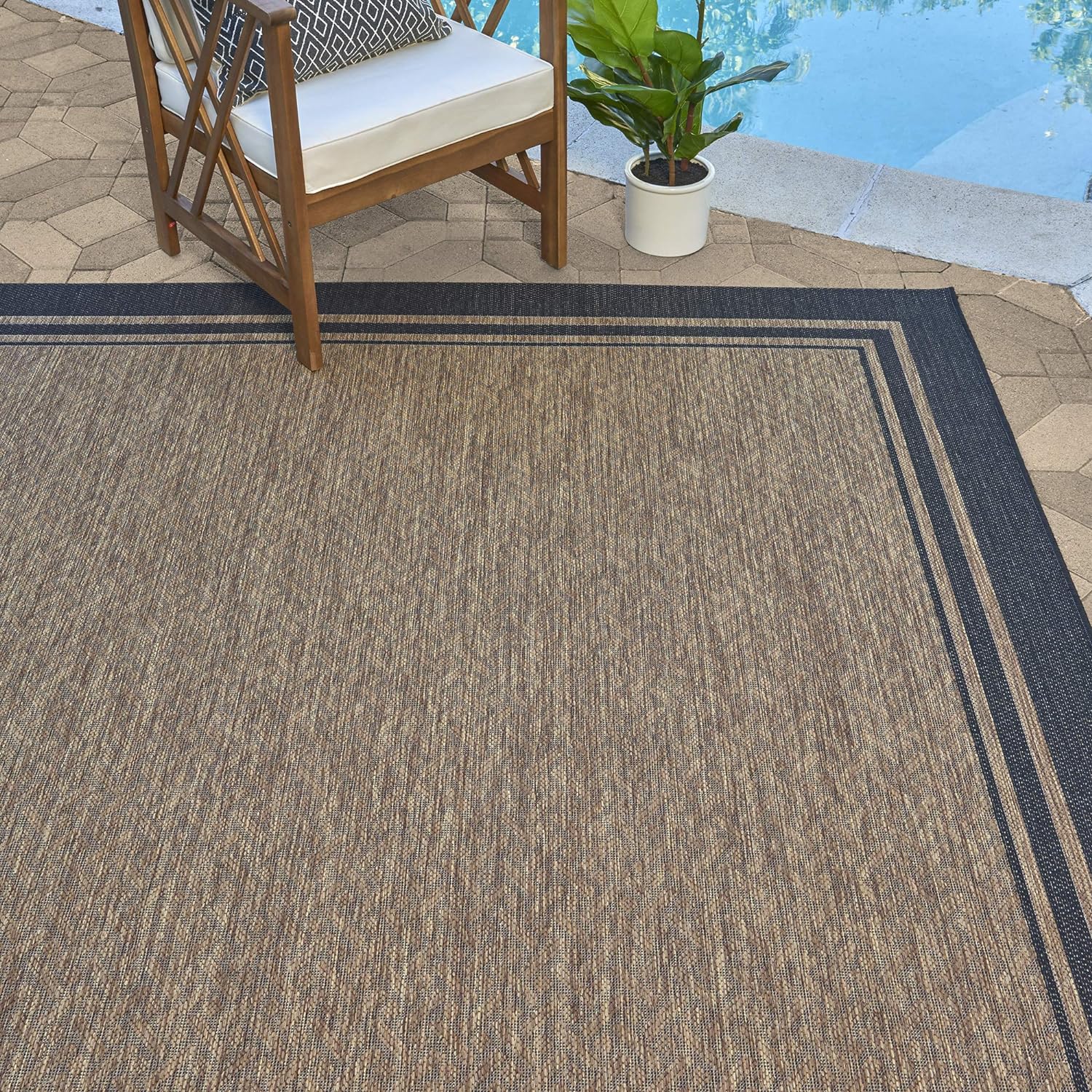 Gertmenian Indoor Outdoor Classic Flatweave Area Rug